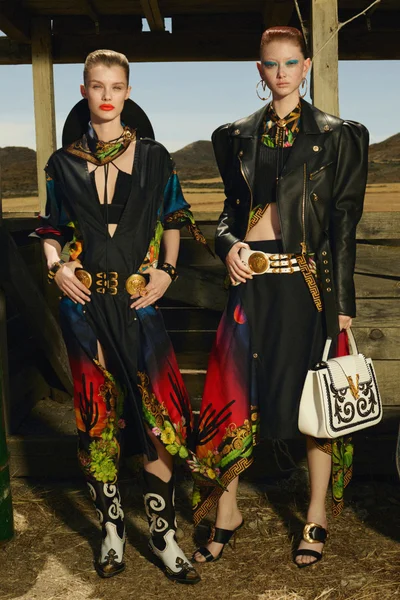 Look 14